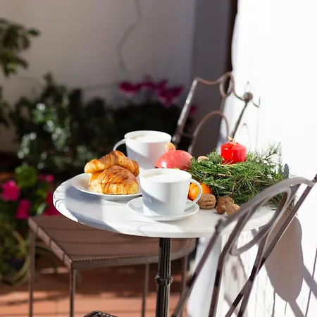 Vista Su Giardini Storici In Oltrarno Apartamento Florença Exterior foto